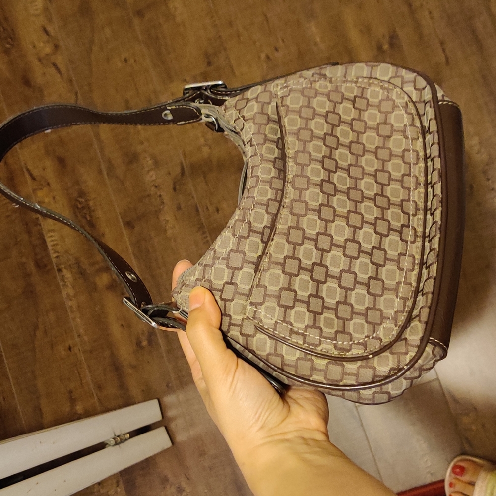 Hand bag
